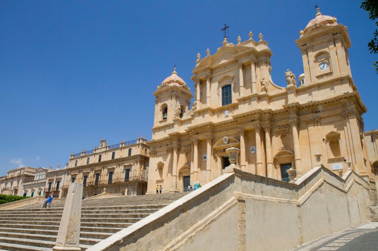 Noto_049